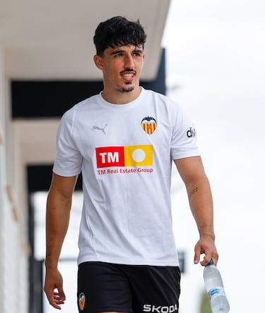 Diego López: “Me parece increíble no saber aún dónde vamos a jugar”