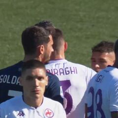 La roja a Odriozola que le ha llevado a los titulares de las crónicas en Italia