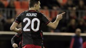 Aduriz saca sus uñas en Mestalla