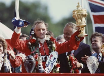 El accidente no impidió a Niki Lauda conquistar de nuevo el campeonato mundial en 1977. 