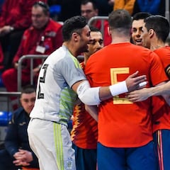 España saca el billete al Mundial de Lituania con una goleada