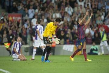 Barcelona-Valladolid. 3-1. Alexis celebra el tercer gol.