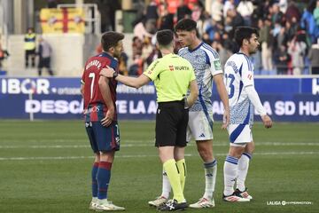 No es fcil frenar al ataque del Huesca y Miguel Rubio hizo un partido casi perfecto para evitar que el equipo oscense se llevara tres puntos. 