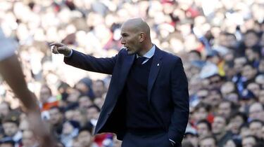 Fans point finger at Benzema and Zidane for El Clásico failure