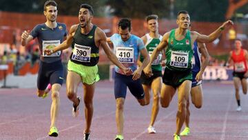 Sa&uacute;l Ord&oacute;&ntilde;ez celebra su victoria en la final de los 800 metros del Campeonato de Espa&ntilde;a Absoluto de Atletismo de Barcelona de 2017.