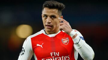 Leyenda del Arsenal pide un trueque entre Alexis y Agüero