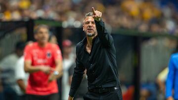 Martin Demichelis head coach of Monterrey during the match between Tigres UANL and Monterrey as part of friendly match -Clasico Regio-, at Alamodome Stadium on October 12, 2024 in San Antonio Texas, United States.