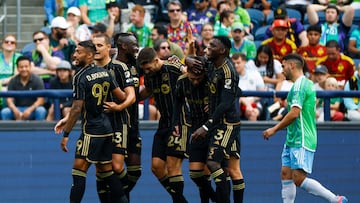 Is Kei Kamara playing for Sierra Leone?