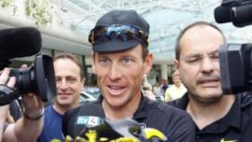 <b>ACUSADO. </b>Lance Armstrong vuelve a enfrentarse a una investigaci¨®n por dopaje y esta vez est¨¢n en peligro sus siete Tours de Francia.