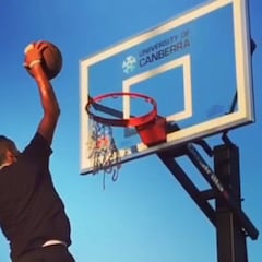 Kyrgios, sobre sus dotes para el baloncesto: "Soy LeBron James"