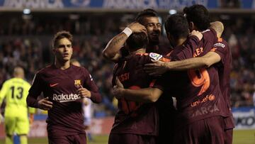 El Barcelona celebra el título de Liga ante el Deportivo.