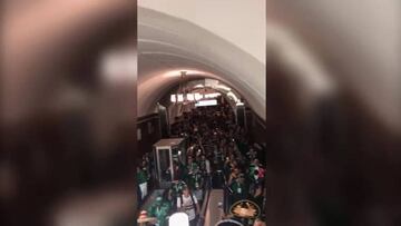 Afición mexicana llevó el festejo hasta el metro de Moscú