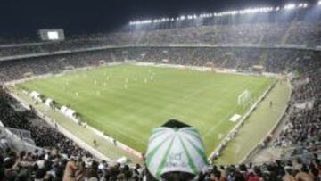 AFORO COMPLETO. El Martínez Valero presentará un ambiente inmejorable ante el Barcelona B.