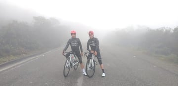 El ciclista colombiano del Arkéa - Samsic continúa preparando el reinicio de temporada y trabaja en las carreteras de Boyacá.