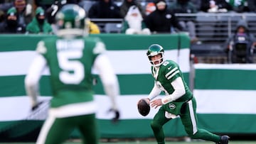 The veteran QB has been a free agent since being released by the Jets in March but it remains unknown when and if he will return.