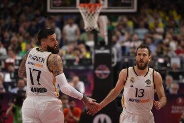 Poirier agradece un pase a Sergio Rodríguez durante la pasada Final Four.
