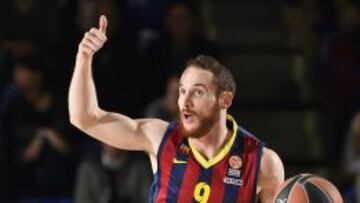 Marcelinho sigue bailando