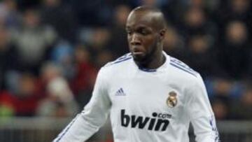 Juega el doble 'nueve' y Mou reserva a Xabi y Pepe