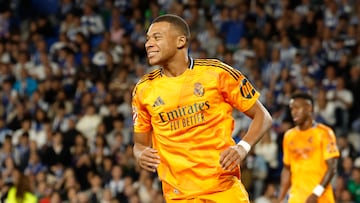 La segunda equipación del Madrid de la 25-26: azul y amarilla