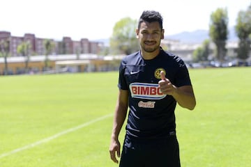 Foto de accion durante el entrenamiento del Equipo Aguilas del America en la foto: Andres Rios
 
 11,MAR,2014, MEXSPORT,Javier Ramirez.
 