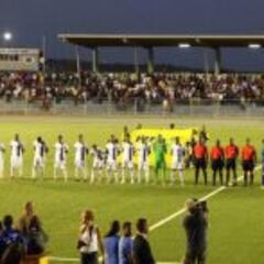 El Salvador vence a Curazao y se acerca al grupo de México