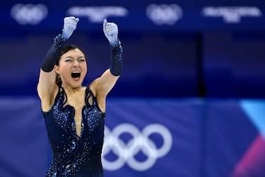 La japonesa Kaori Sakamoto reacciona después de competir en el programa corto individual femenino de patinaje artístico. 