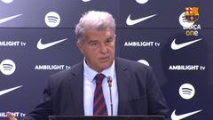 Surrealista Laporta: le preguntan por el corte de mangas y, cómo no, mete al Madrid en la respuesta