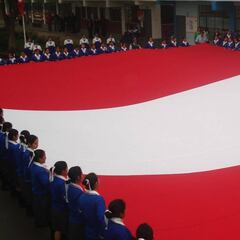 Fiestas Patrias 28 de julio: ¿quién creó la bandera de Perú y cuáles son los símbolos patrios?