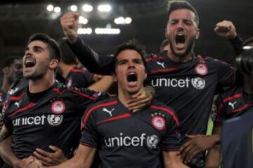 Olympiacos-Anderlecht. Celebración de Javier Saviola.