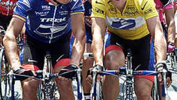 Ekimov junto a su exjefe de filas, Lance Amstrong en el pasado Tour de Francia.