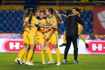 La final de la Liga MX Femenil entre Tigres y Rayadas, en imágenes