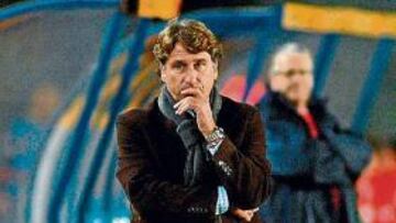 <b>SACA PECHO. </b>El técnico, contento con la marcha del equipo.