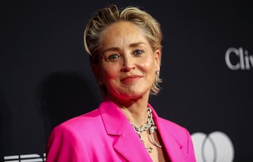  Sharon Stone durante la alfombra roja de la pre gala de los Premios Grammy. 