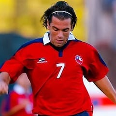 “No entiendo por qué Bravo baja desde su posición a menospreciar la carrera de Olarra”