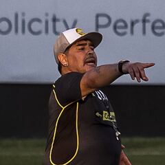 Maradona, a la lista de Dorados: Es el DT número 24 en 15 años