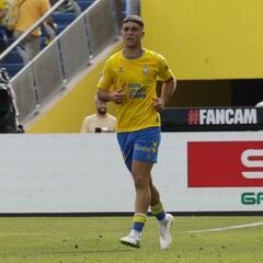 Herzog consigue una pasantía entre gigantes