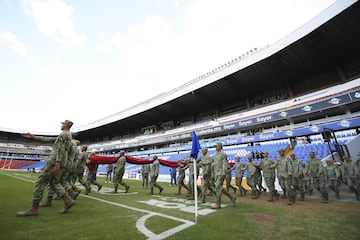 Estadio Corregidora con la presencia de militares.