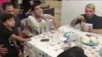 El que faltaba: ?Maradona se apunta al Mannequin Challenge!