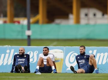 Pinola, Mercado y Benedetto.