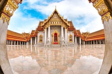 Así es el templo donde medita Novak en Bangkok