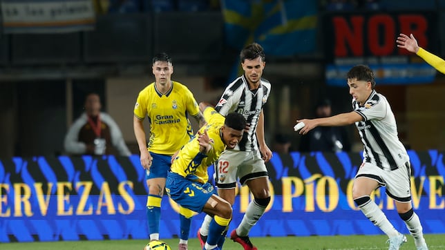 Las Palmas pierde la mitad de su seguro: Barcia y Marvin, bajas ante el Ceuta