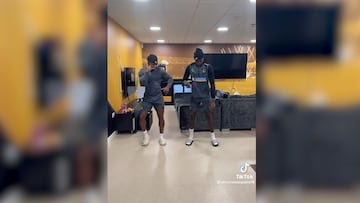 Los dos jugadores del Wolverhampton Wanderers F. C. compartieron este video en sus redes, bailando al ritmo de champeta.