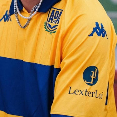 The Athletic, medio deportivo que pertenece a The New York Times (diario estadounidense con sede en la ciudad de Nueva York), ha elegido la camiseta de la primera equipación de la A.D. Alcorcón como la mejor de la temporada. El medio la describió como: "Una belleza, una maravilla, una gloriosa equipación de fútbol".