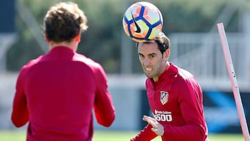 Gameiro and Gaitan continue to train away from group two days before the Madrid derby