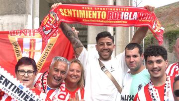 30-08-2023. GIO ZARFINO POSA CON AFICIONADOS DEL SPORTING MOMENTOS ANTES DEL PARTIDO QUE EL EQUIPO ROJIBLANCO DISPUTÓ LA PASADA JORNADA EN A MALATA, FRENTE AL RACING DE FERROL.