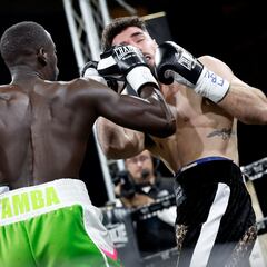 Navarro Jr. cae ante un imponente Tamba