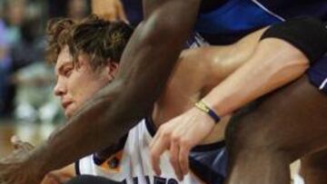 <strong>IMPOTENCIA.</strong> Los Grizzlies, claramente inferiores, se vieron desbordados ante el potencial de los Mavericks.