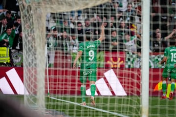 Arana hizo el gol del empate del Racing.