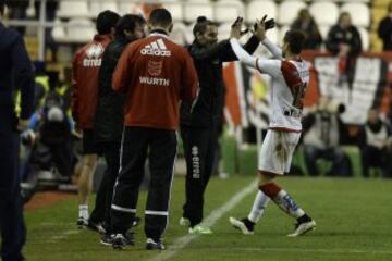1-1. Baptistao celebró el gol de la igualada.