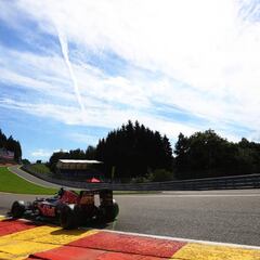 ¿Es un Fórmula 1 el coche más rápido en Eau Rouge?